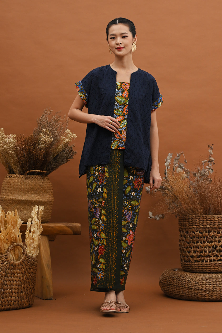 Barry Kartini Blue Lasem T2856