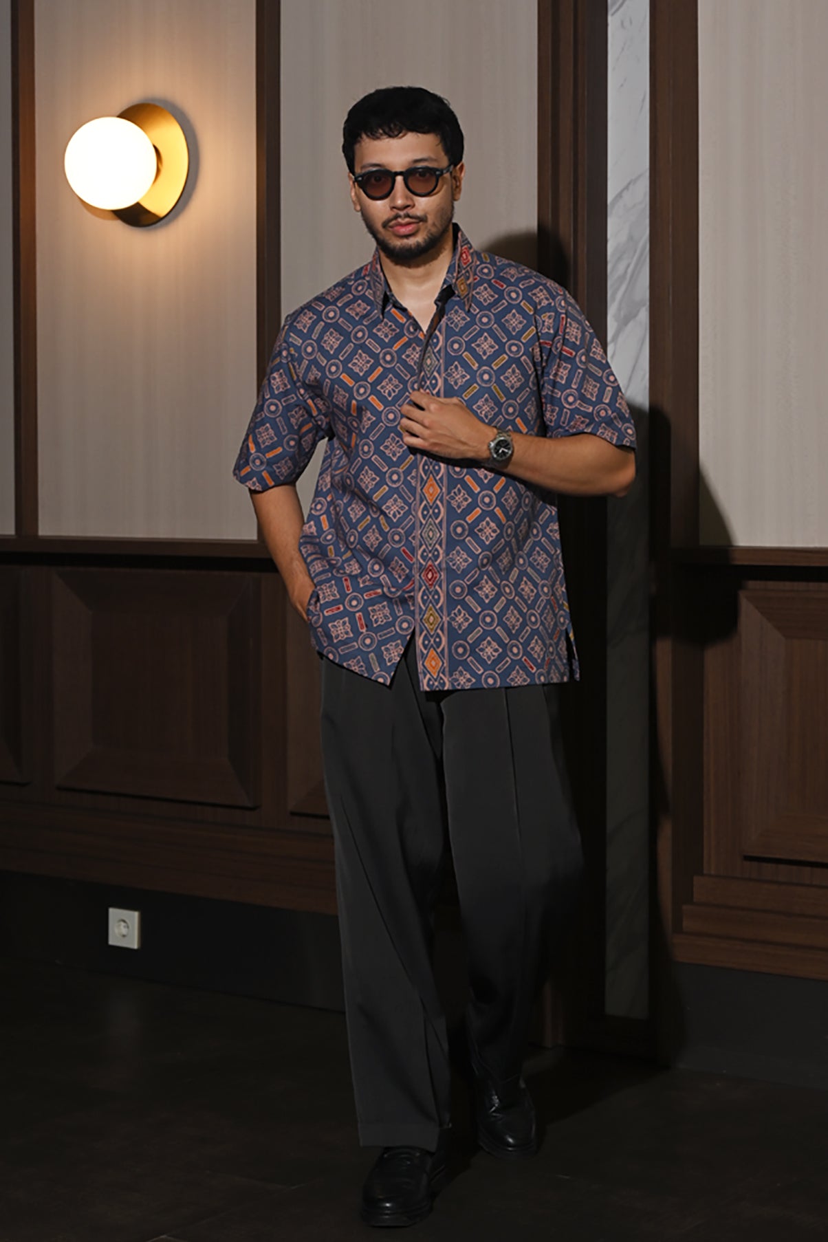 Banara Wonogiren Blue Short M0294