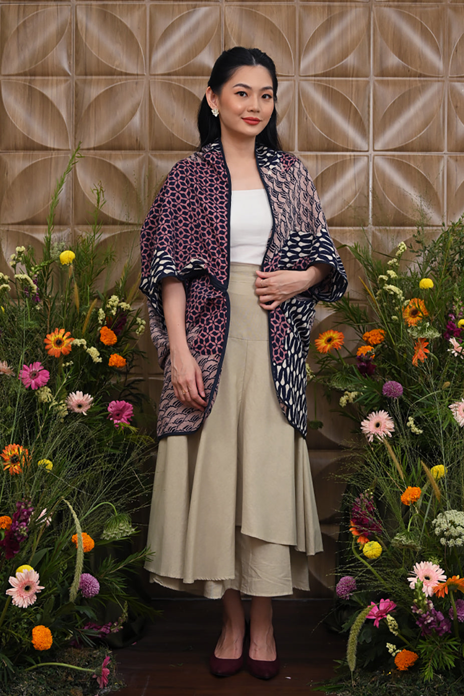 Outer Kotak Cirebon T3437