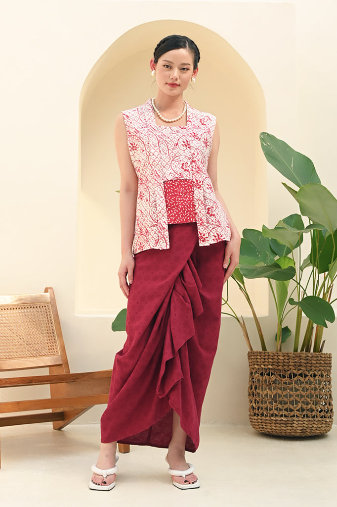 Kebaya Dobi Merah Putih Sleeveless T3087