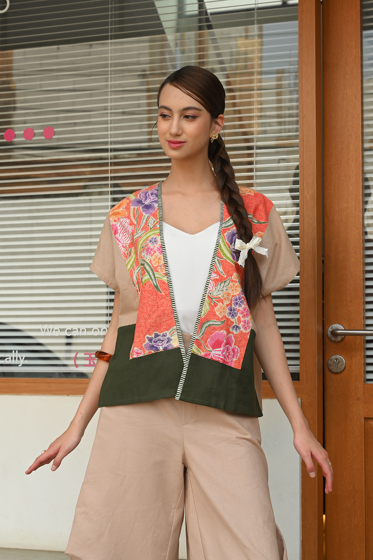 Daira Encim Brown PART0534