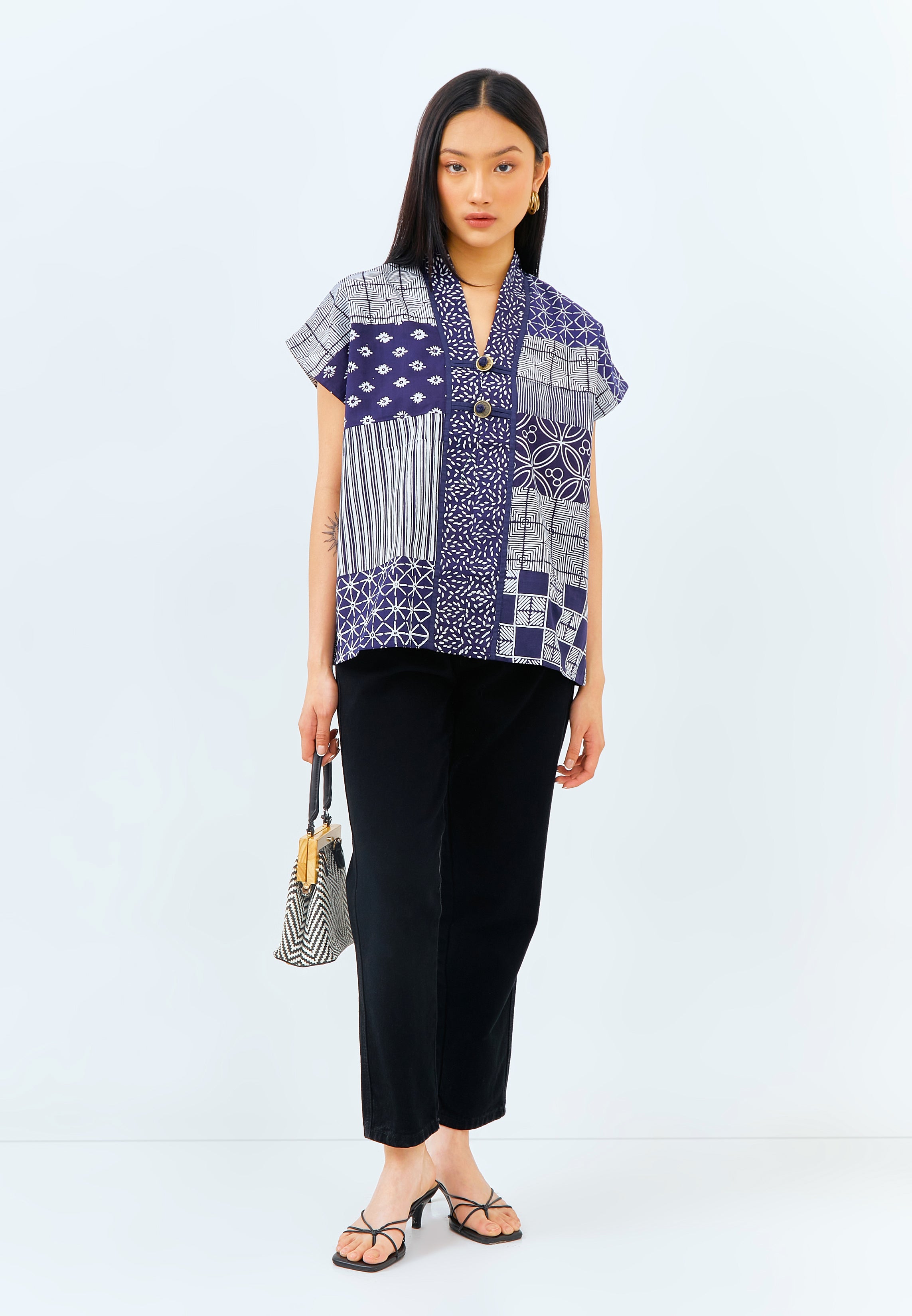 Dhini Blue PART of Rona PART0033