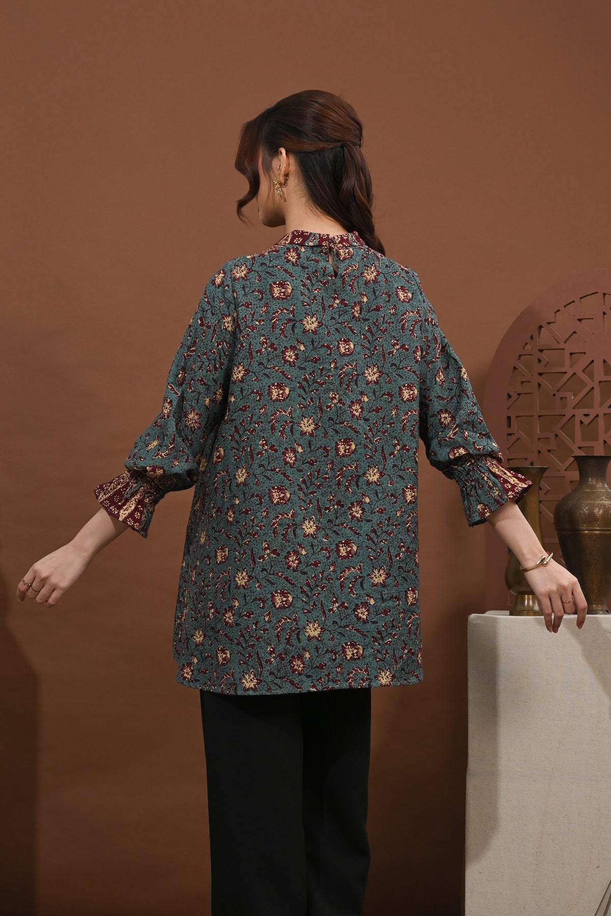 Alesha Dobi Sembagi T5546