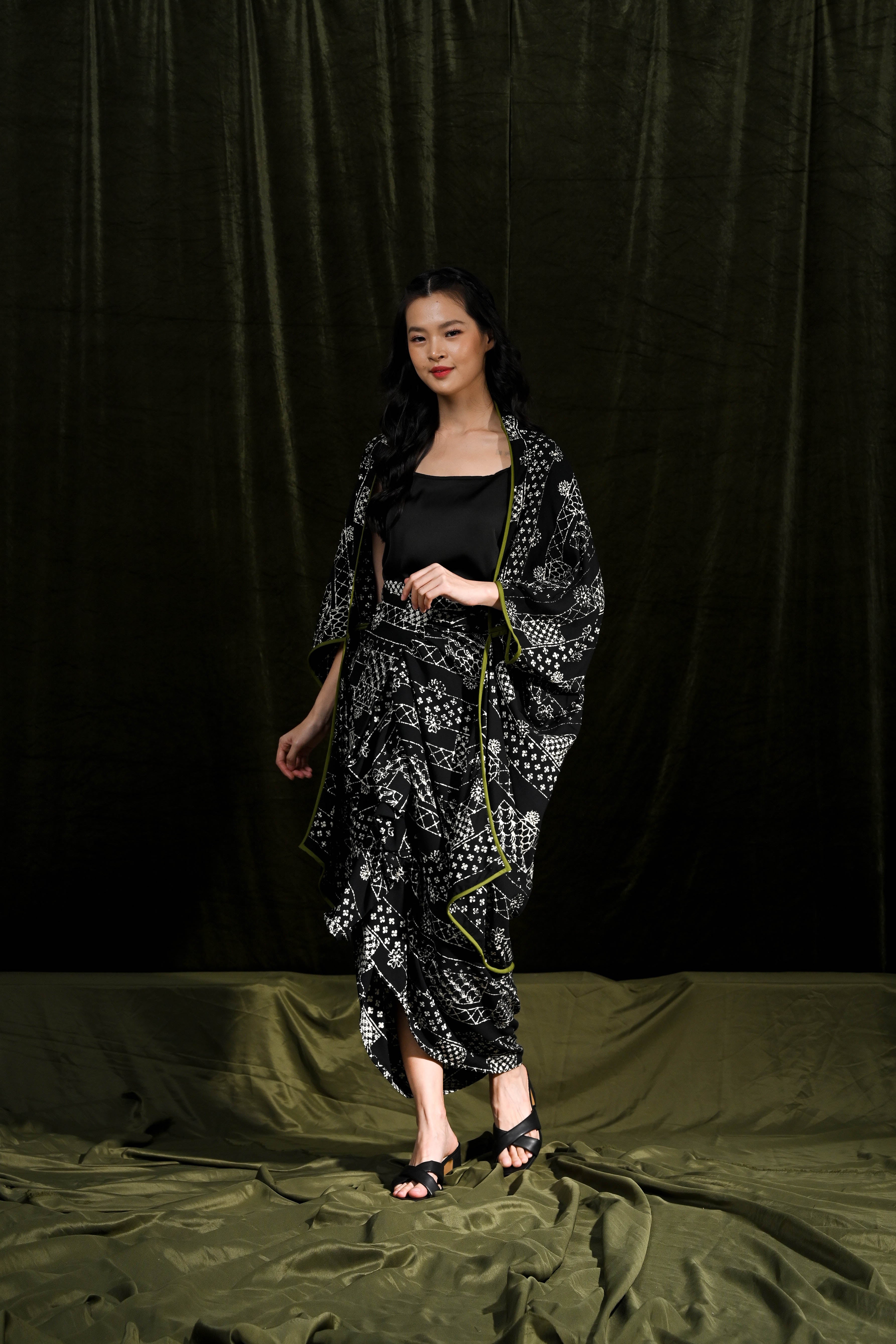 Outer Black Rayya Rayon T2783