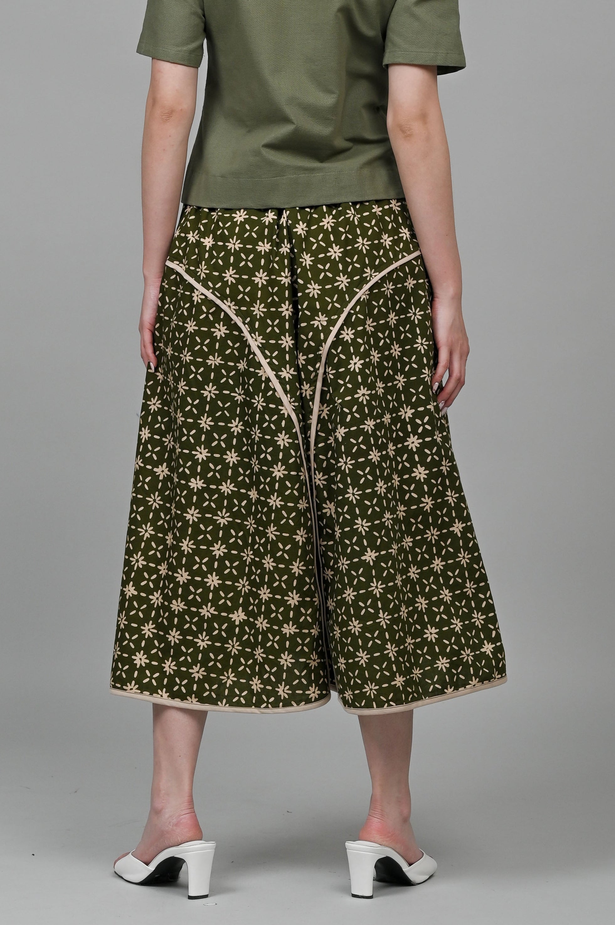 Jenggala Garut Green P0386