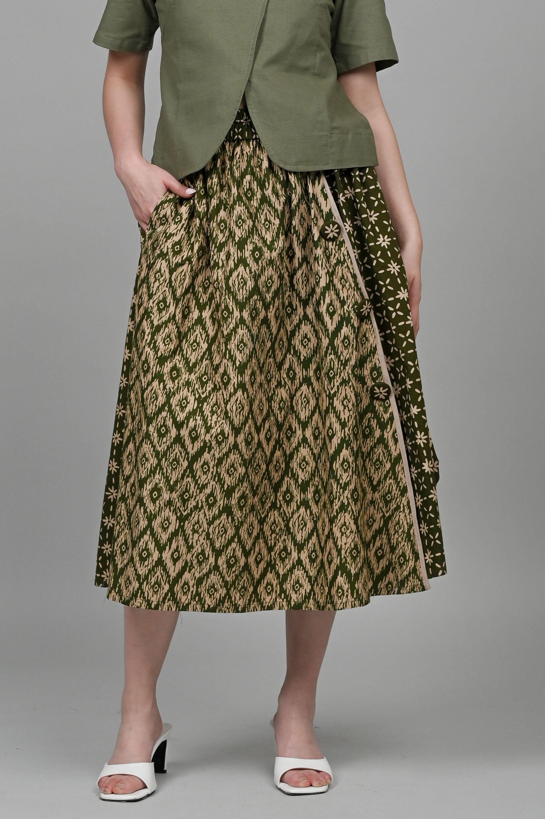 Santhi Garut Green P0347