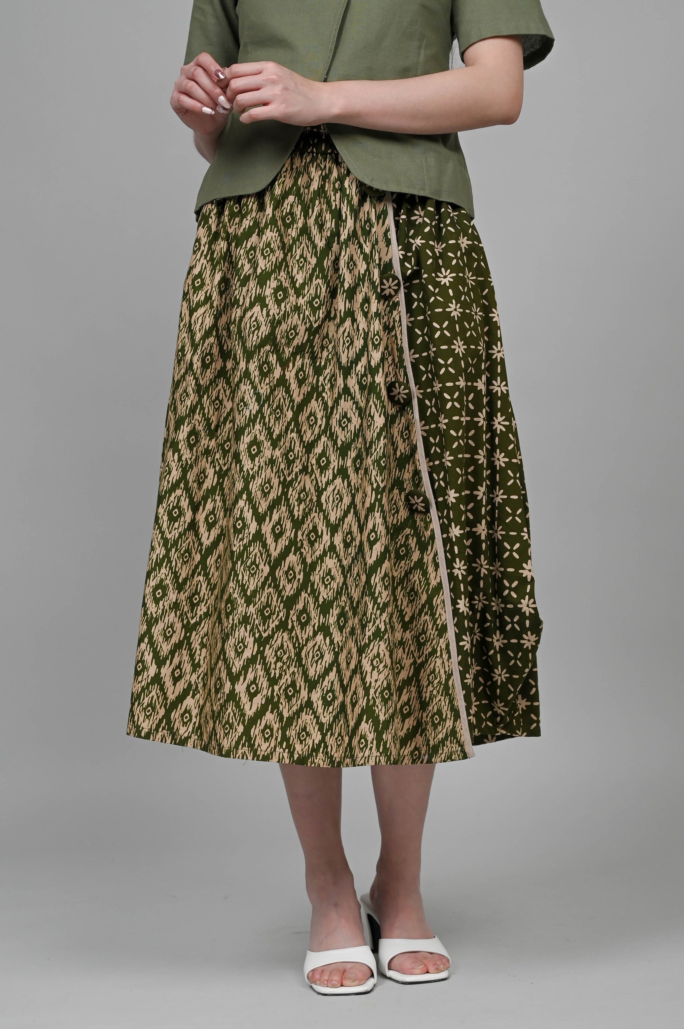 Santhi Garut Green P0347