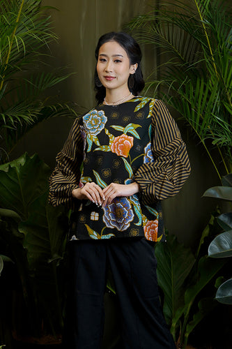 Isyana Gendis T1698
