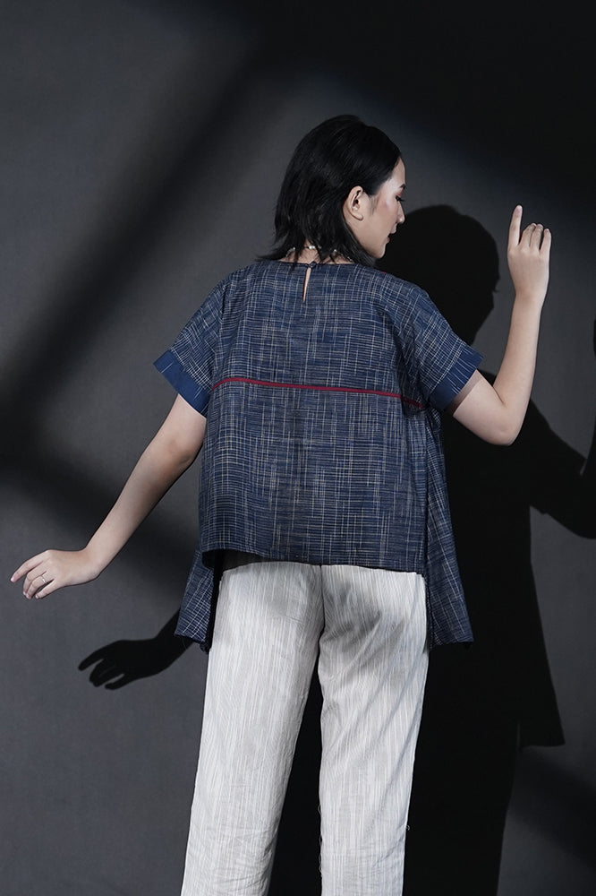 Larik Short Lurik T1600