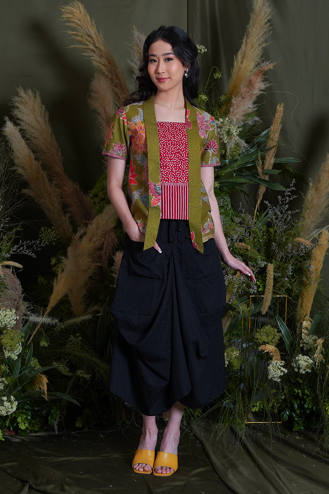 Kebaya Matahari Short T1791