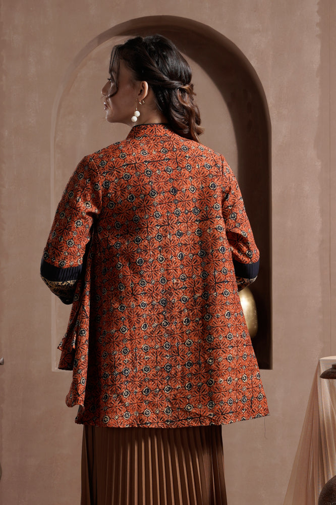 Orlika Sembagi T2163