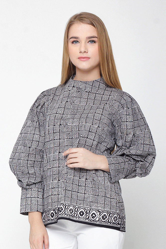 Dora Garut T0018