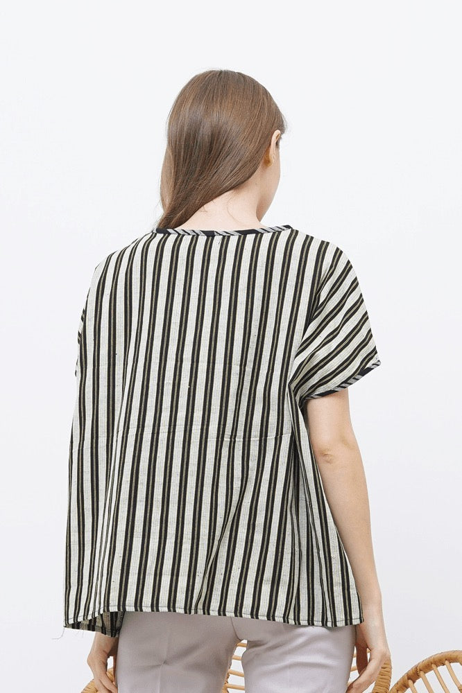 Kana Lurik T0549