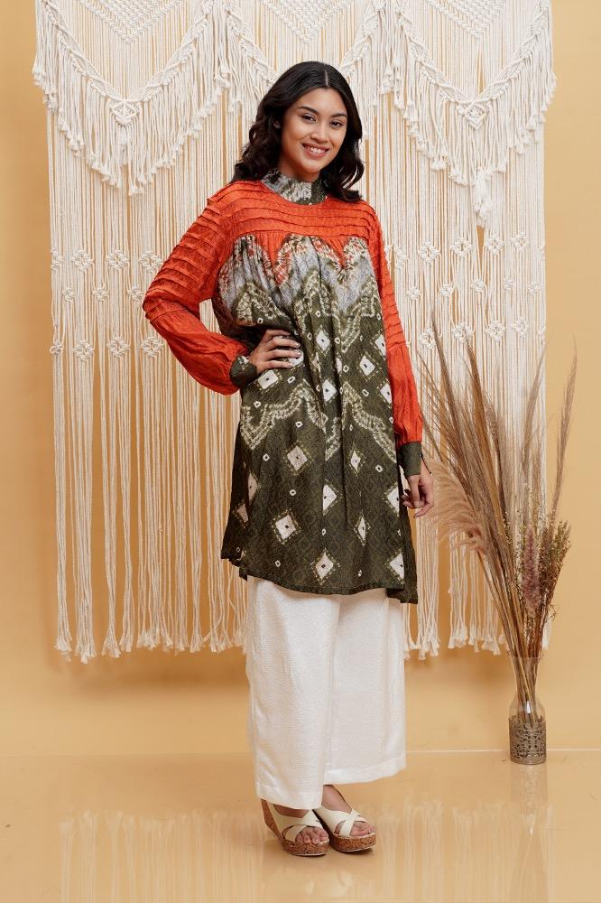 Vania Ftr Fajar T0810