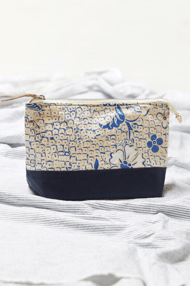 PART of Nona Rara - Pouch Indigo A0005