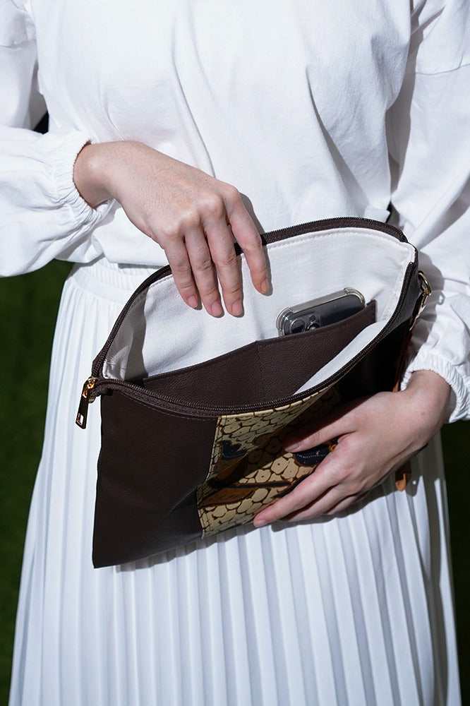 PART of Nona Rara - Pouch Tablet Solo A0003