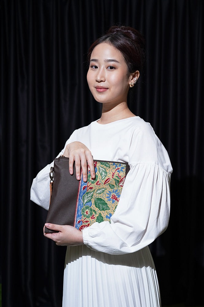 PART of Nona Rara - Pouch Tablet 3N A0004