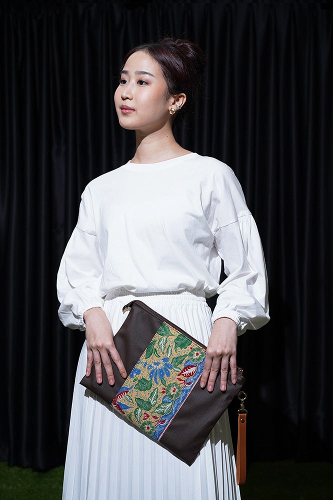 PART of Nona Rara - Pouch Tablet 3N A0004