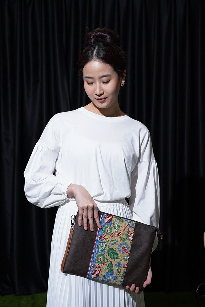 PART of Nona Rara - Pouch Tablet 3N A0004