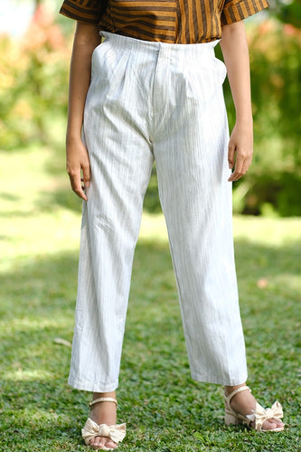 Laksita Alinea P0047
