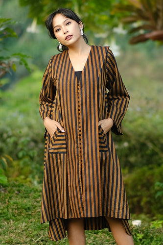 Deyana Alinea D0274