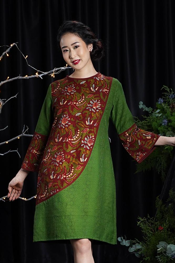 Ivy Jolly D0304